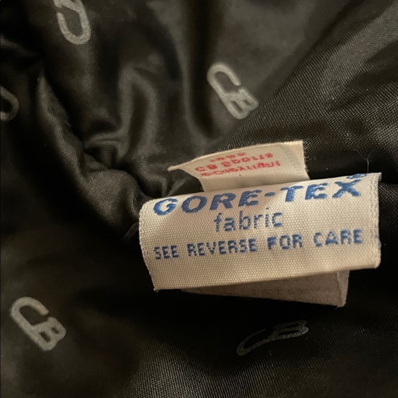 Women's Red and Black Ski Jacket - Picture 7 of 7